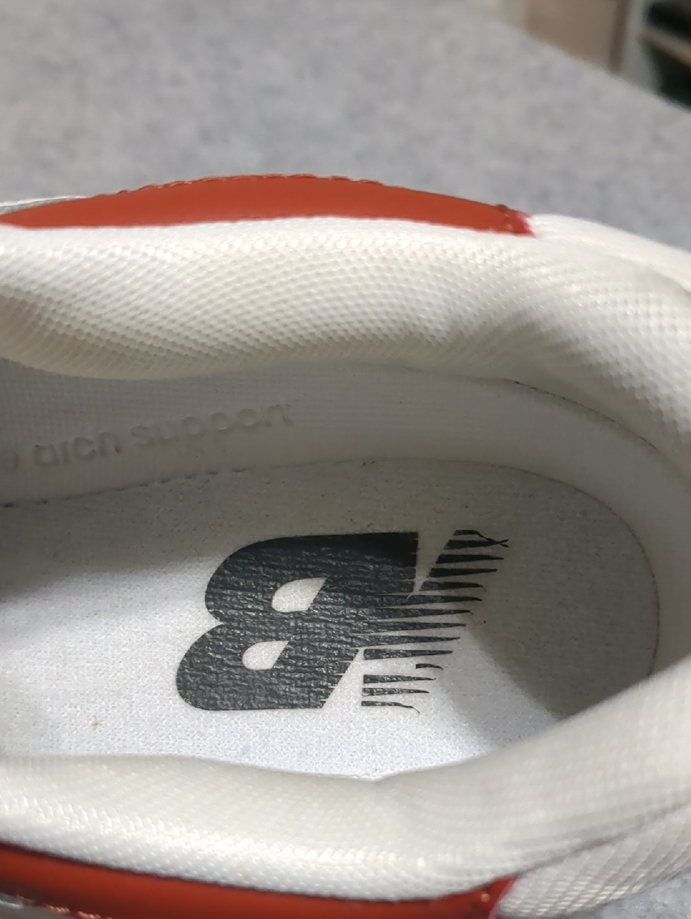 New Balance 550 White and Red Low-Top leather Women's Sneakers, Size 6.5 - Picture 5 of 8